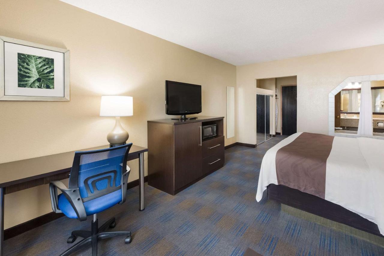 Quality Inn Upper Sandusky Eksteriør billede